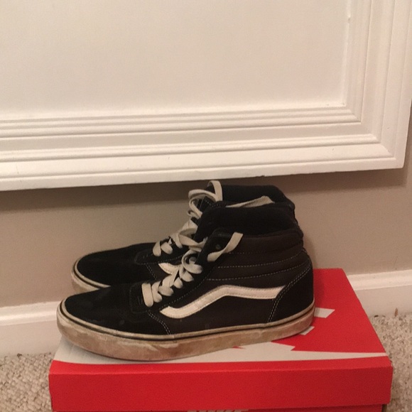 Vans - Picture 2 of 4